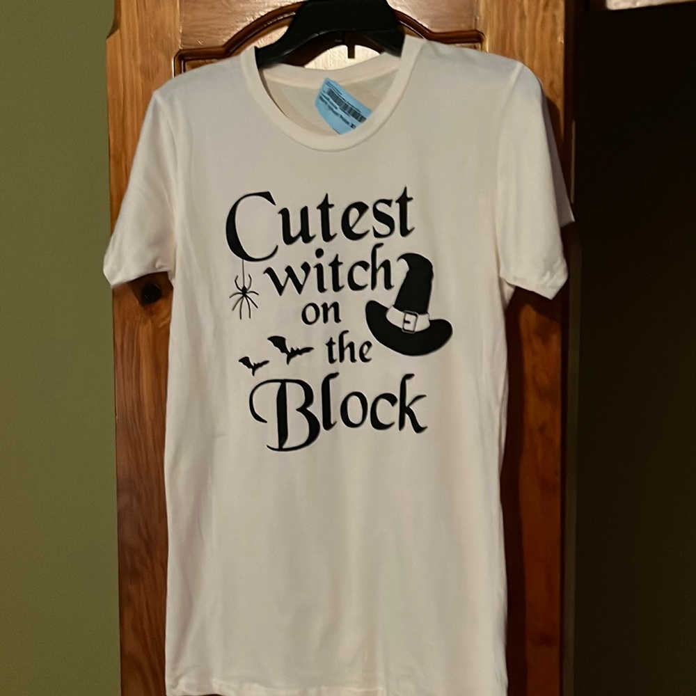 Ladies cutest witch  t-shirt new sz L